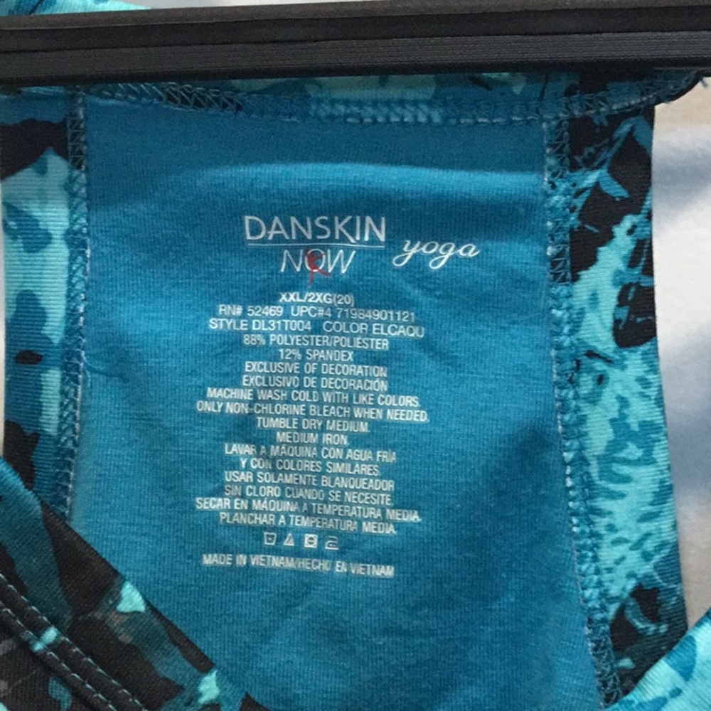Aqua Blue Danskin Now Yoga top. Size 2XG (20) - Picture 2 of 3